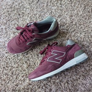 New Balance 1400 Burgundy Suede